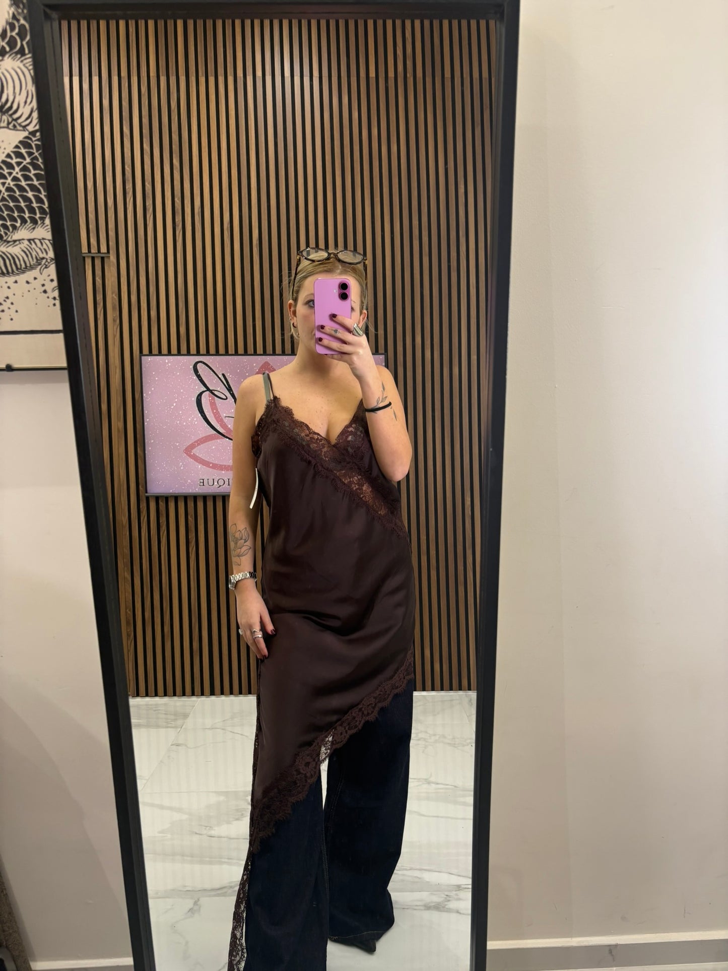 Vestito in pizzo Kylie